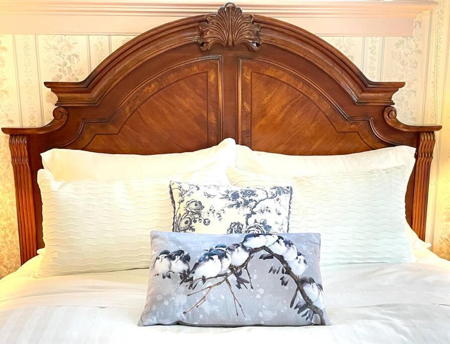 Parlor Suite In Heritage Manor, Fairfield, Near Dt Victoria Eksteriør bilde