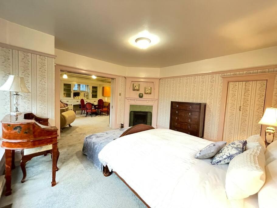 Parlor Suite In Heritage Manor, Fairfield, Near Dt Victoria Eksteriør bilde